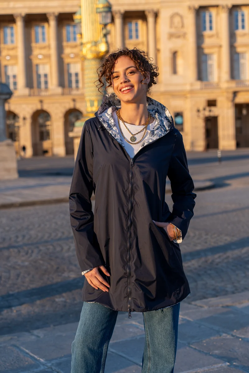 Imperméable réversible long mi-saison (toile de Jouy florale)