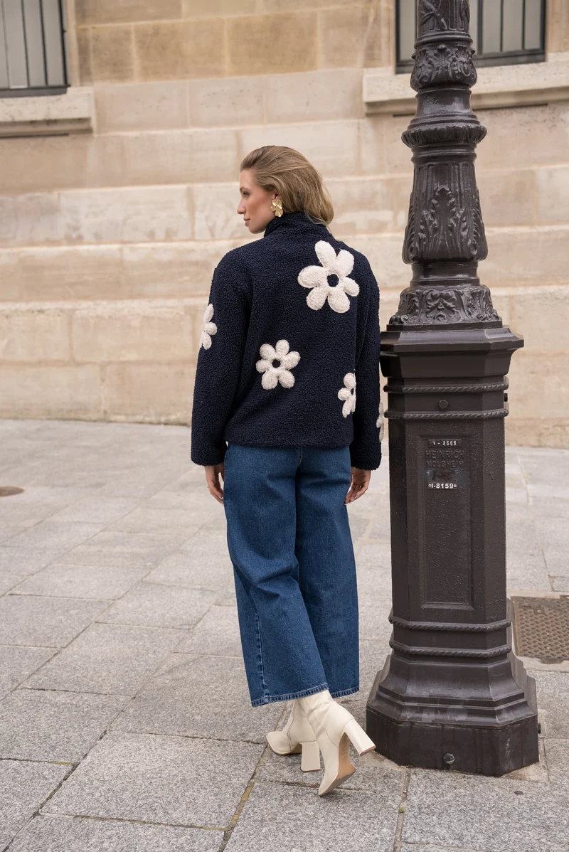 Veste sherpa à motifs fleurs