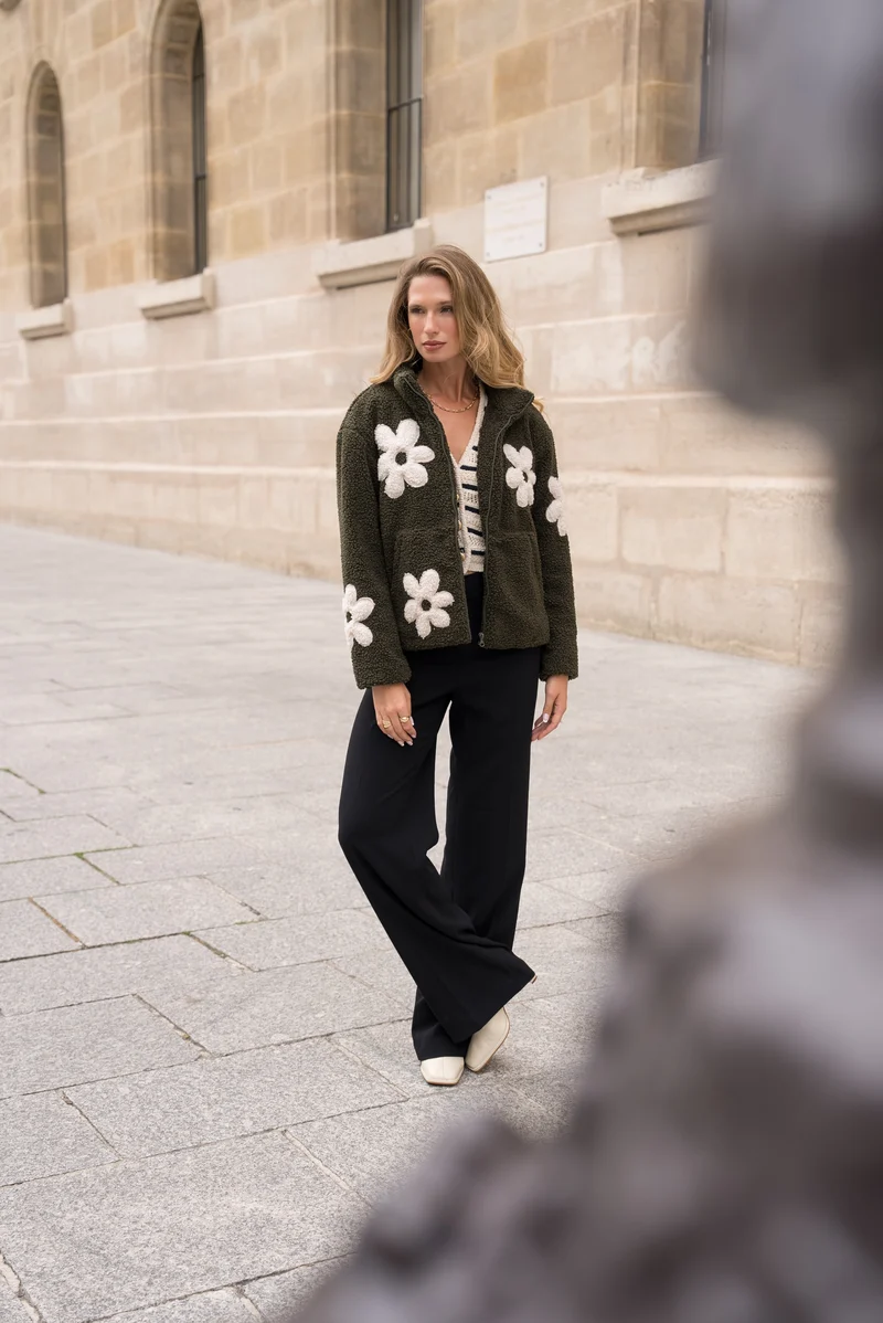 Veste sherpa à motifs fleurs