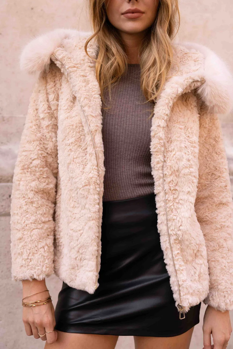 Veste en fausse fourrure