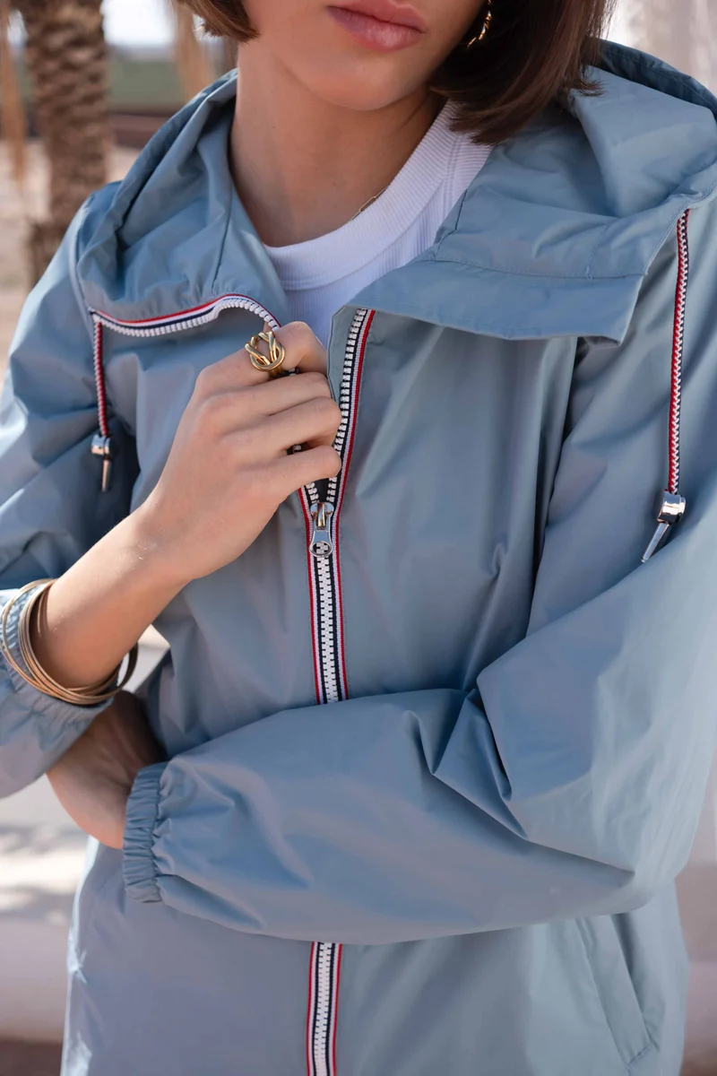 Imperméable long avec cordon