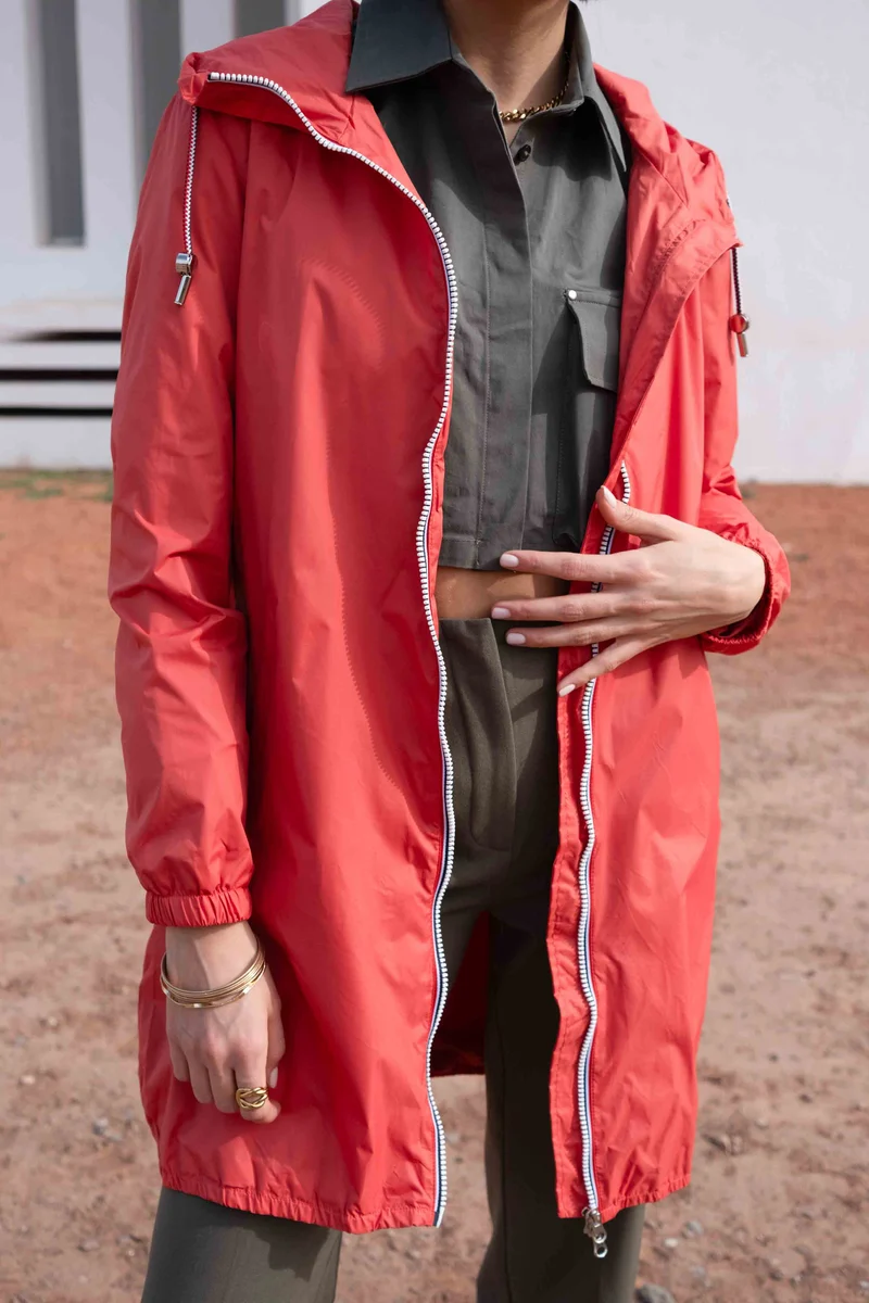 Imperméable long avec cordon