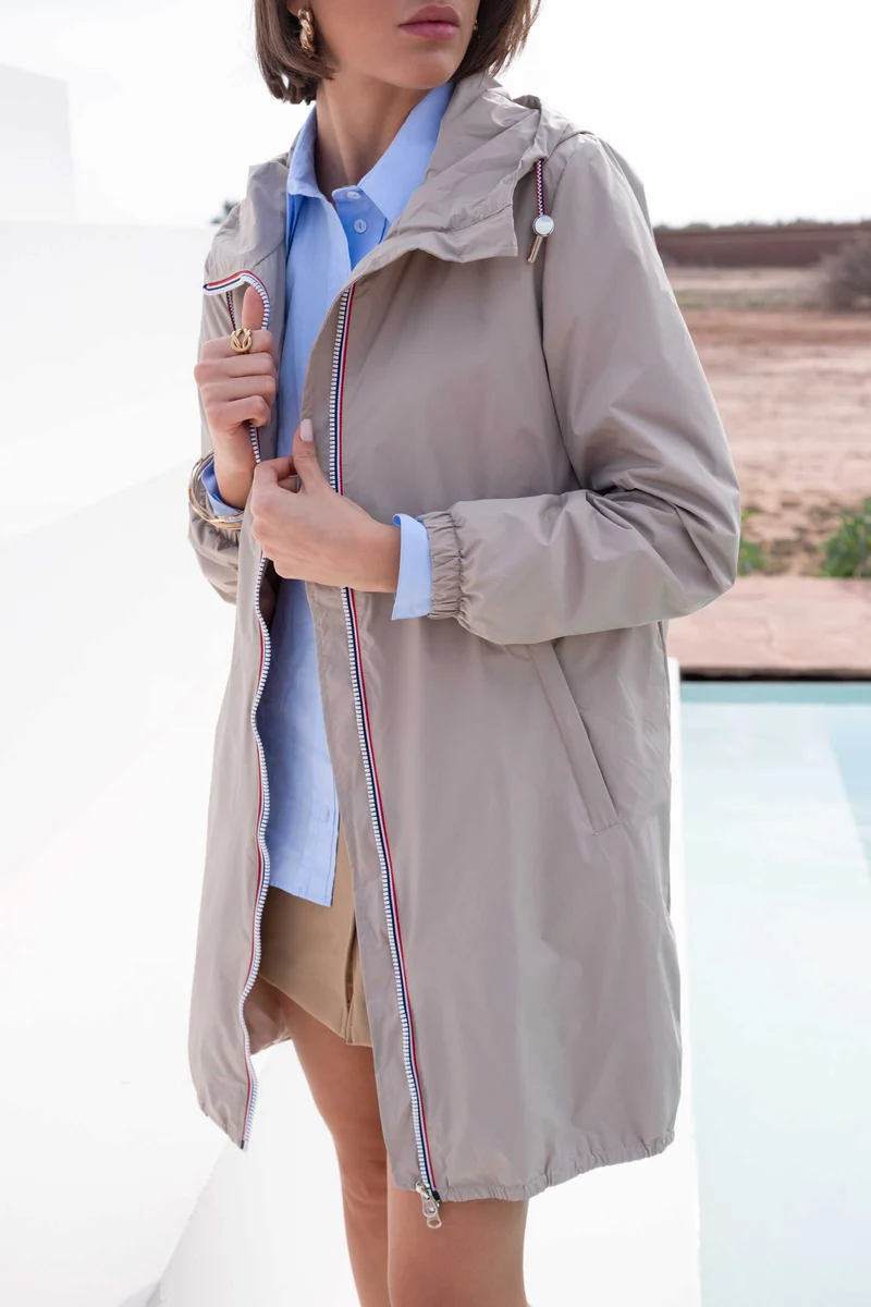 Imperméable long avec cordon