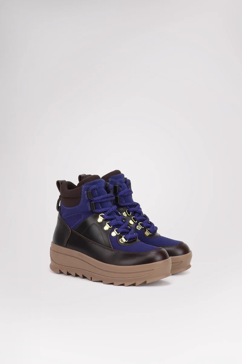 Galpina Women's Lace Up Boot