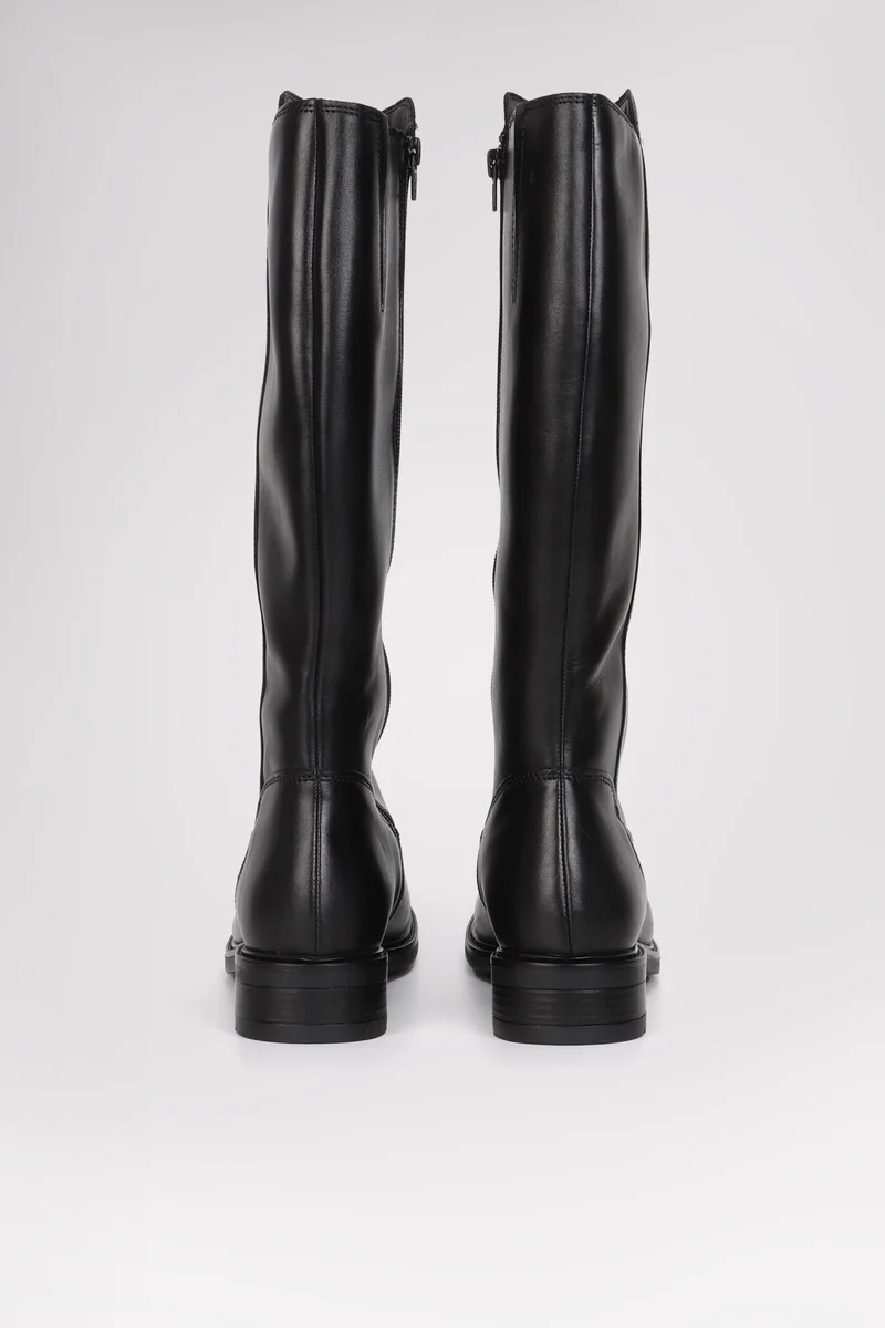 Riga Women's High Side Zip Boot