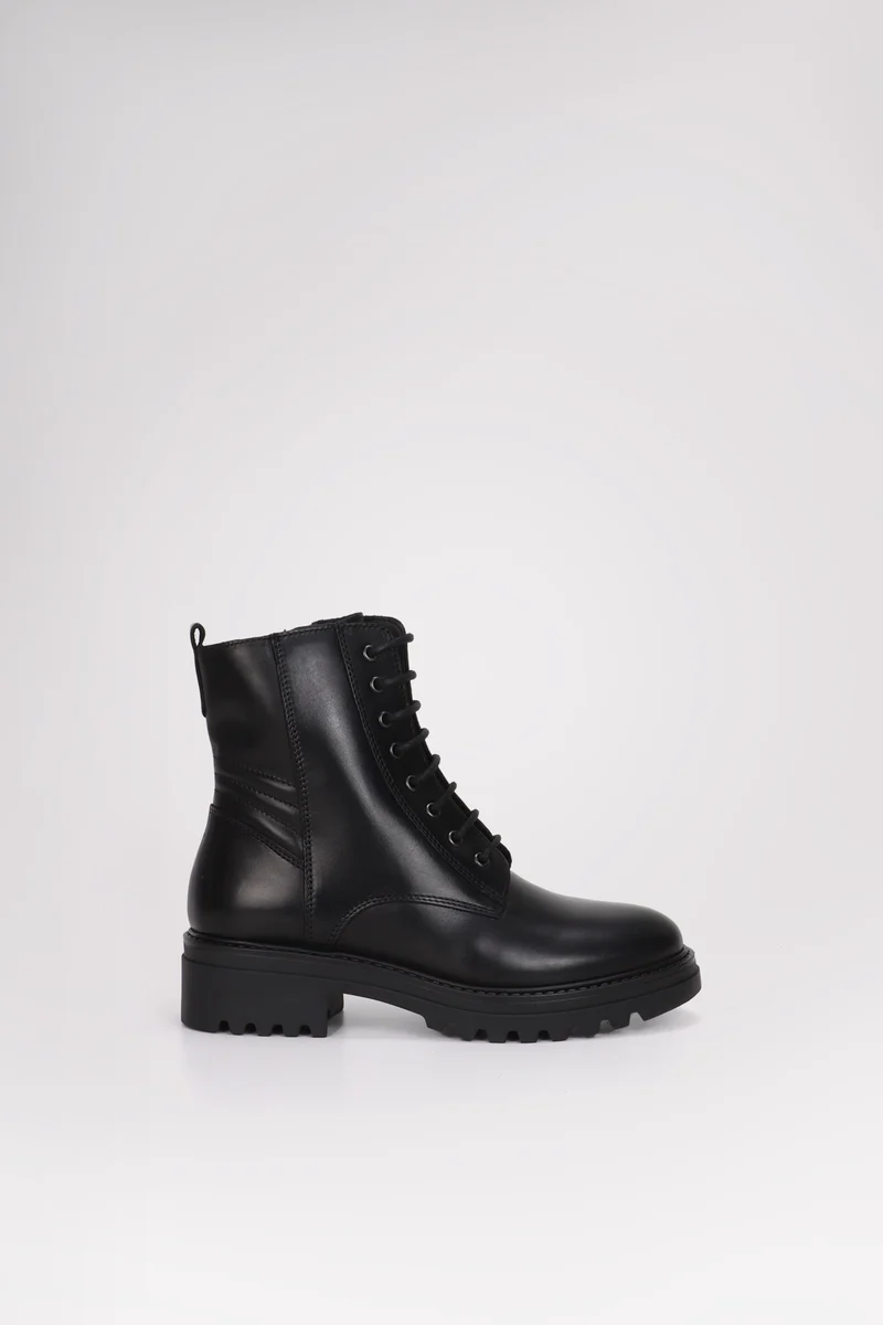 Monterey Women's Lace Up Boot