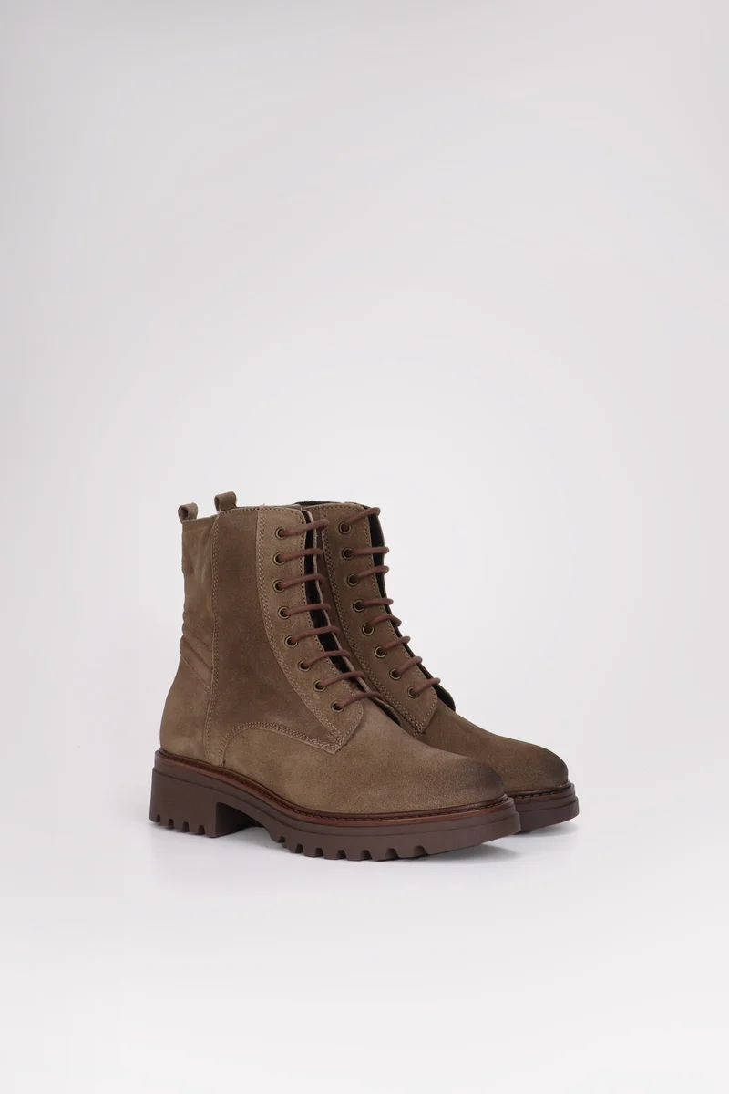 Monterey Women's Lace Up Boot