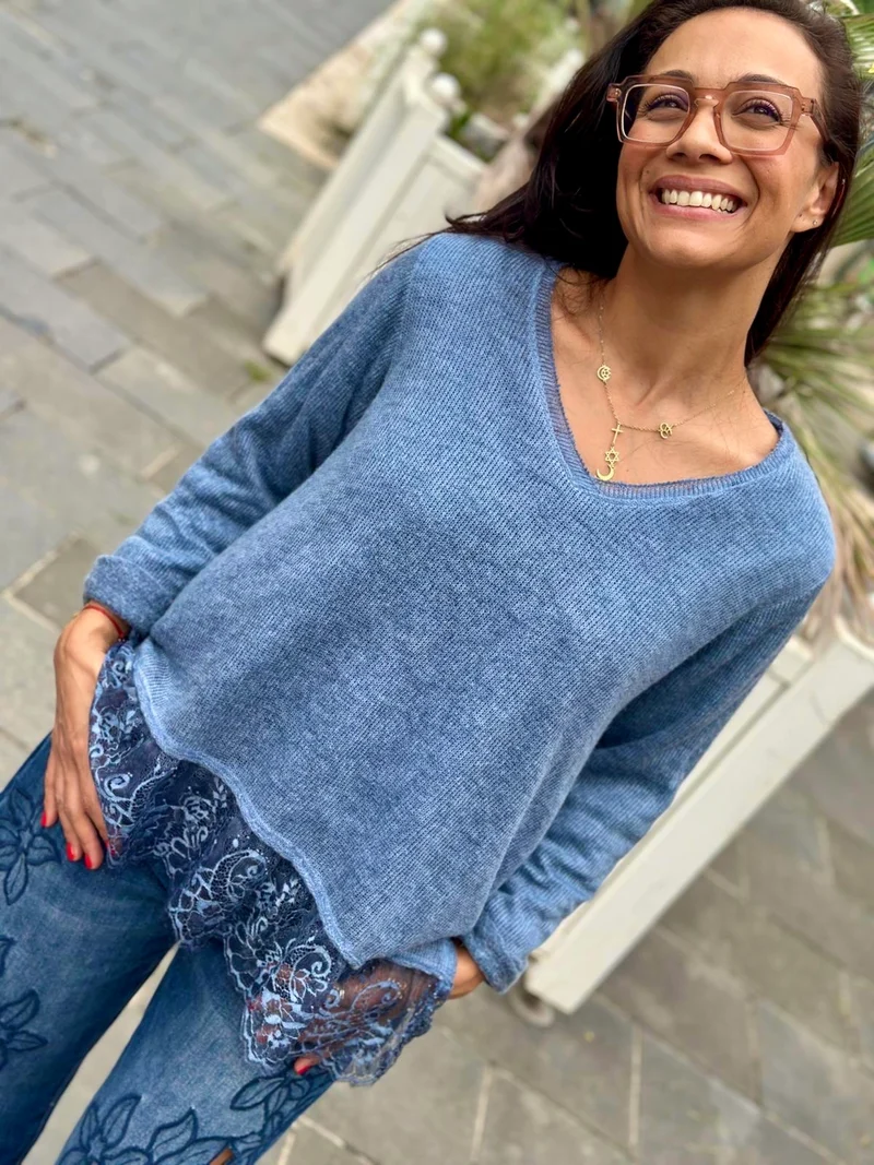 Pull bleu DENTELLA