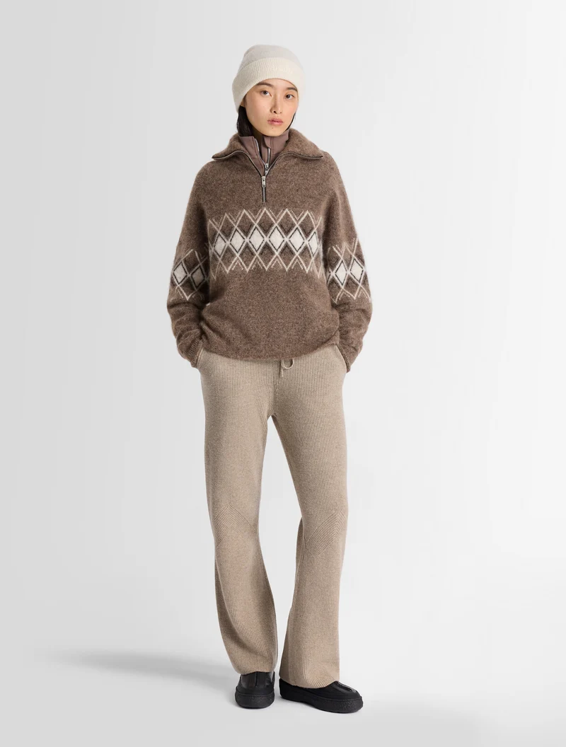 PULL MIREVA