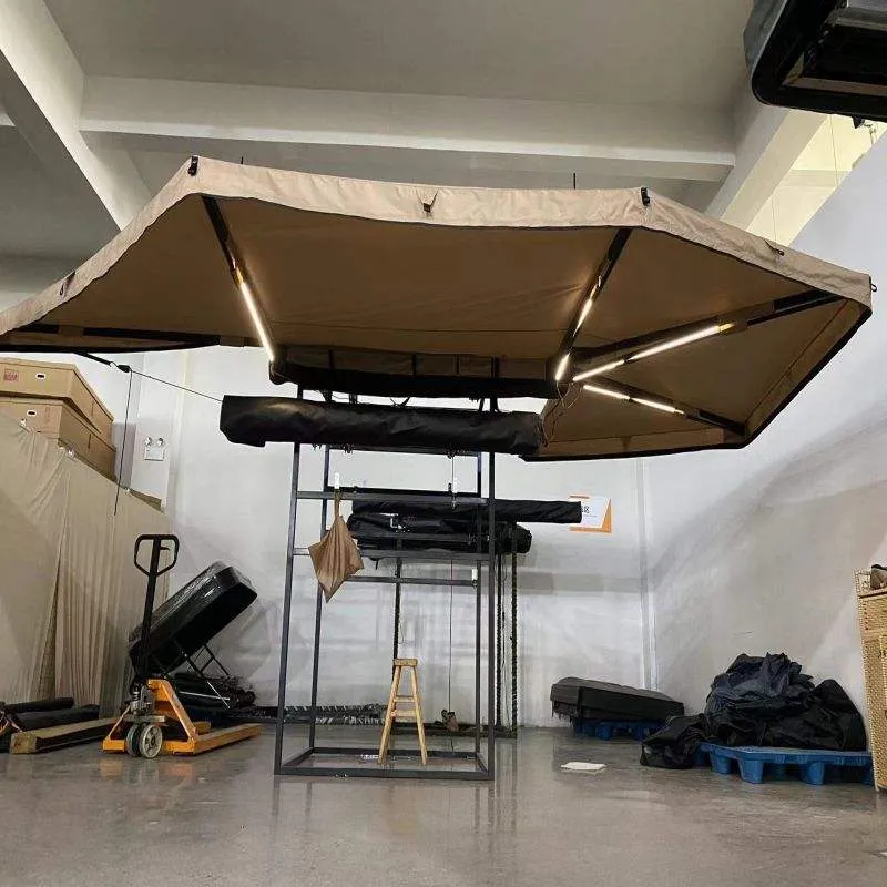 Auvent 270° pour voiture, SUV, 4x4 ou van en tissu oxford 600D résistant & imperméable anti-UV “Planète Rando – Aurora 270”