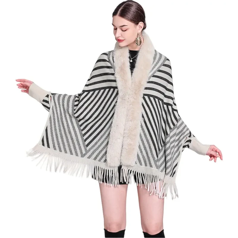 Poncho En Laine De Femme