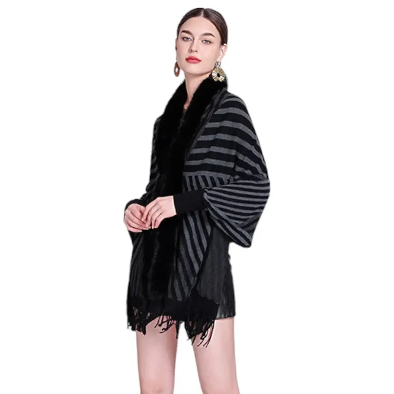 Poncho En Laine De Femme