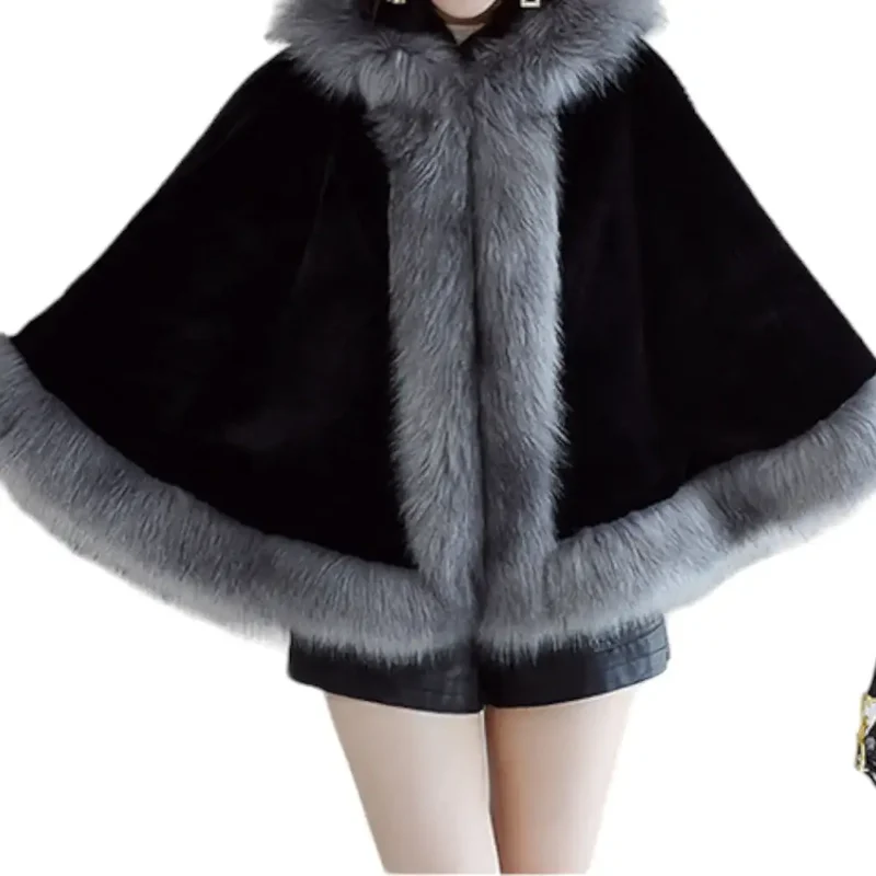 Poncho capuche femme style manteau