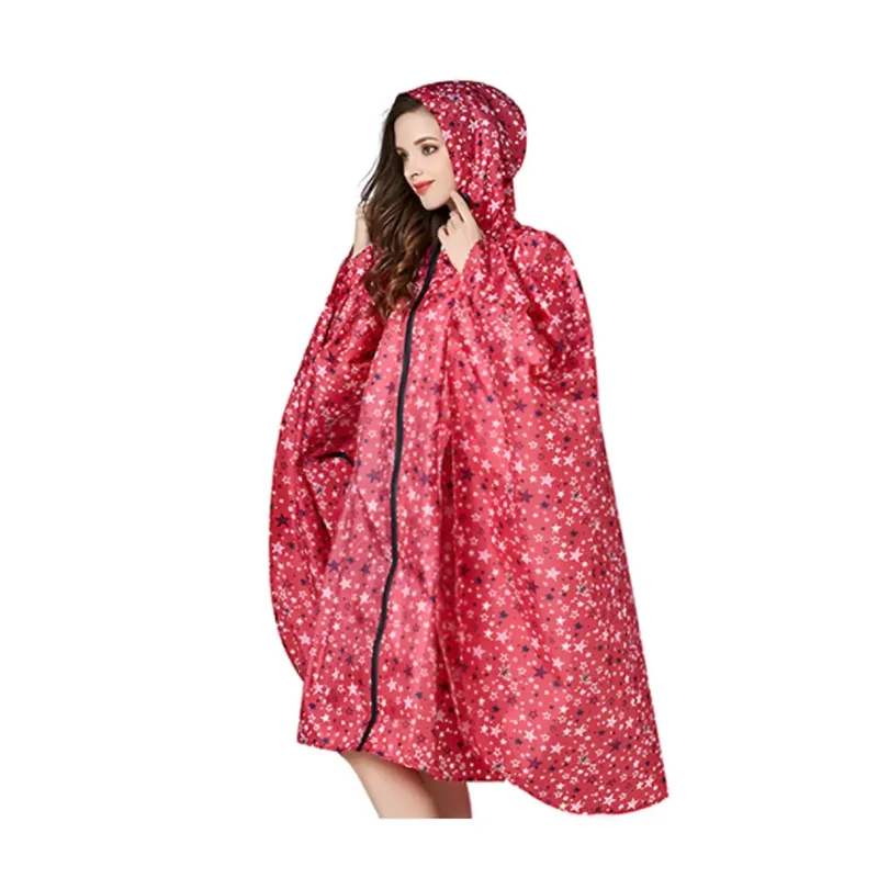 Poncho à capuche pour les femmes