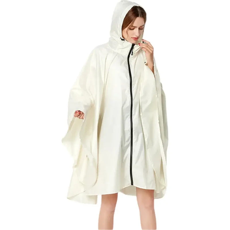 Poncho long à capuche pour femmes