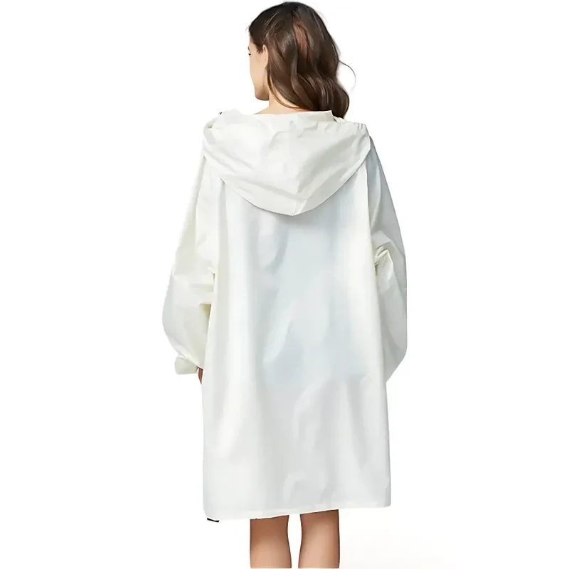 Poncho de pluie étanche à capuche pour les femmes