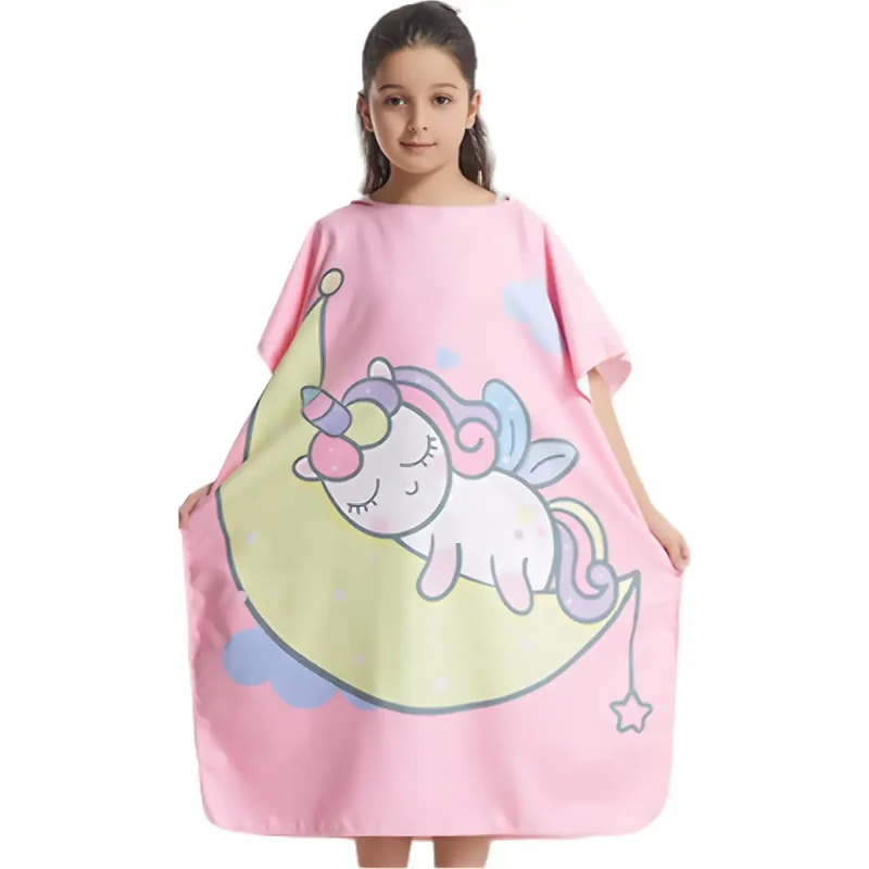 Poncho pour enfant à capuche