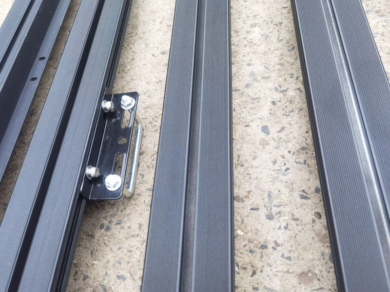 Plateforme modulaire / porte-bagages de toit en aluminium pour véhicule / SUV "Planète Rando - TerraDeck 5"