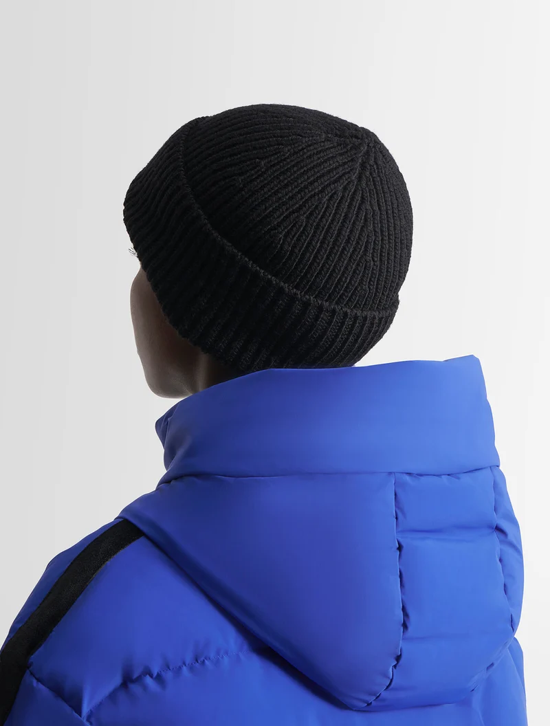 BONNET KNIT BEANIE