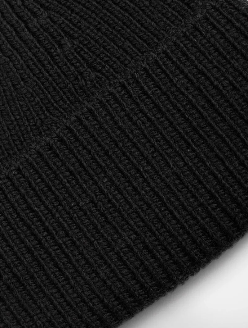 BONNET KNIT BEANIE