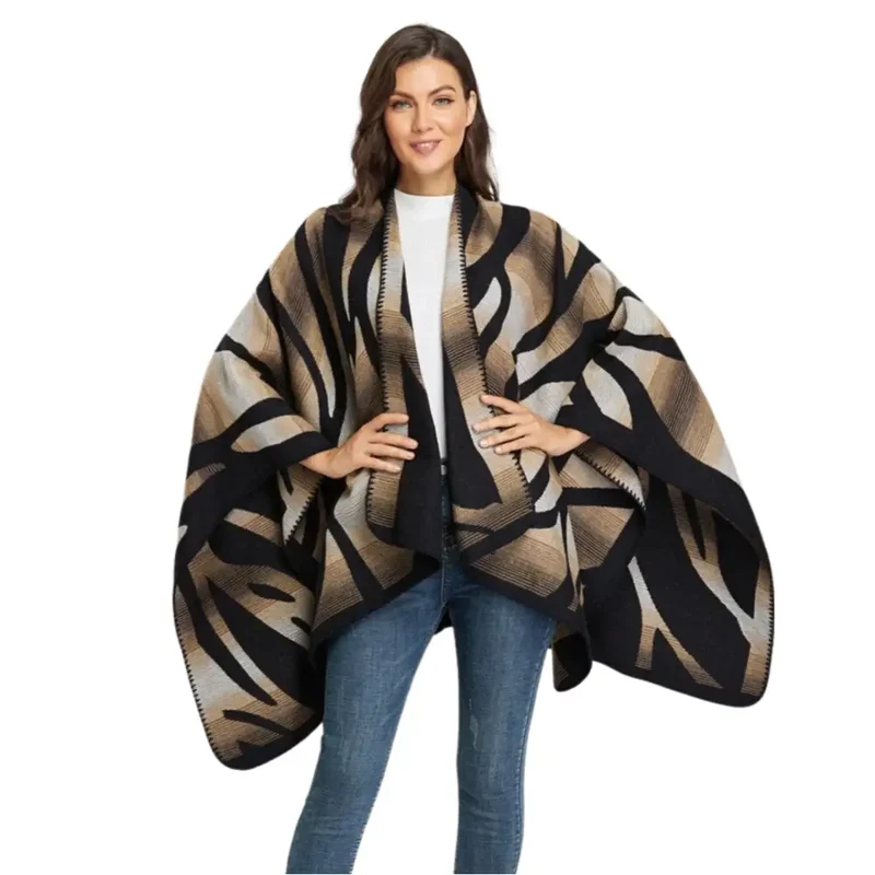 Poncho cape esprit femme grande taille