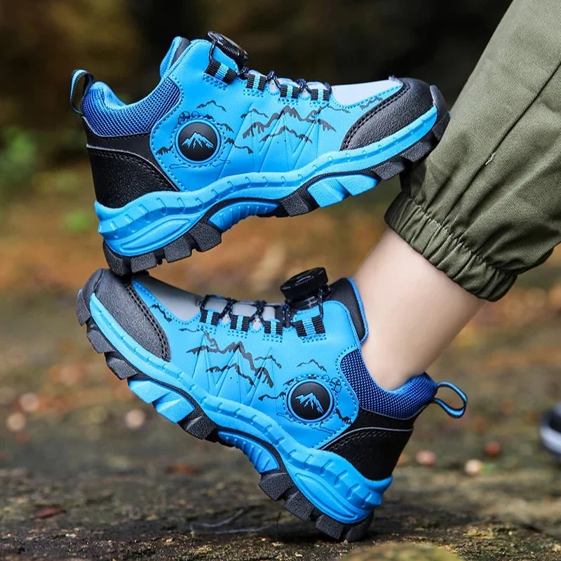 Chaussures de randonnée avec renfort antidérapants pour enfants "BOELOKTH - Hiking cramp"