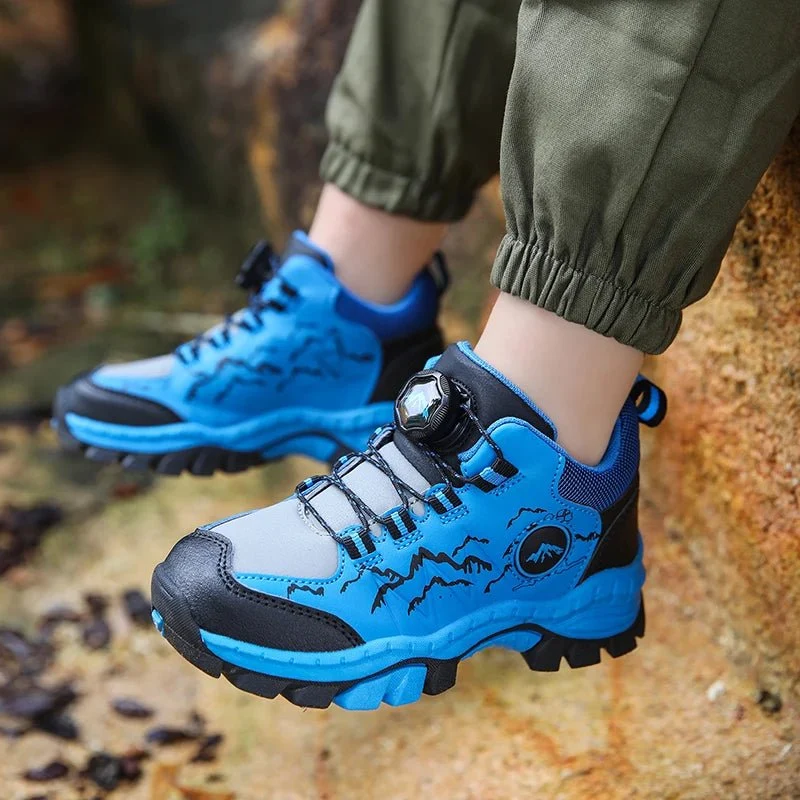 Chaussures de randonnée avec renfort antidérapants pour enfants "BOELOKTH - Hiking cramp"