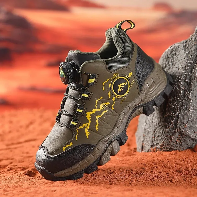 Chaussures de randonnée avec renfort antidérapants pour enfants "BOELOKTH - Hiking cramp"