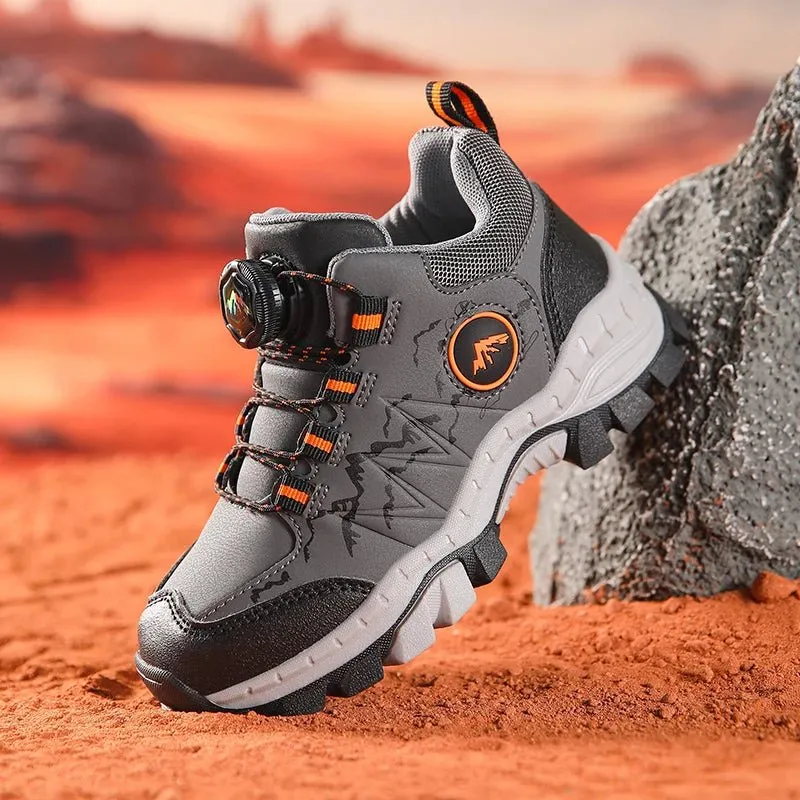 Chaussures de randonnée avec renfort antidérapants pour enfants "BOELOKTH - Hiking cramp"