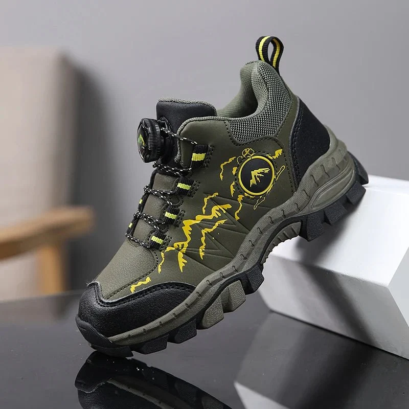 Chaussures de randonnée avec renfort antidérapants pour enfants "BOELOKTH - Hiking cramp"