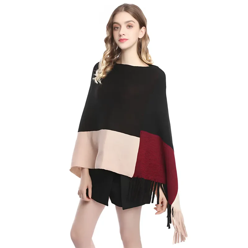 Poncho laine femme noir élégant