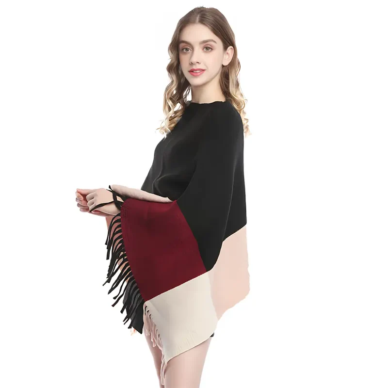 Poncho laine femme noir élégant