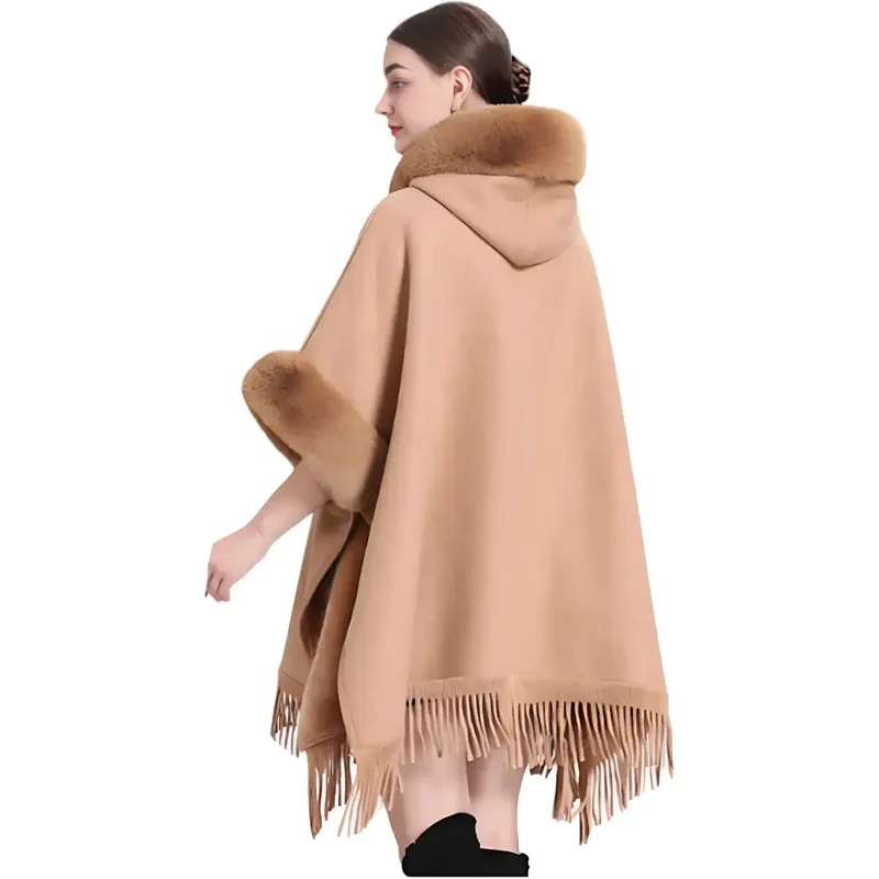 Poncho laine capuche femme
