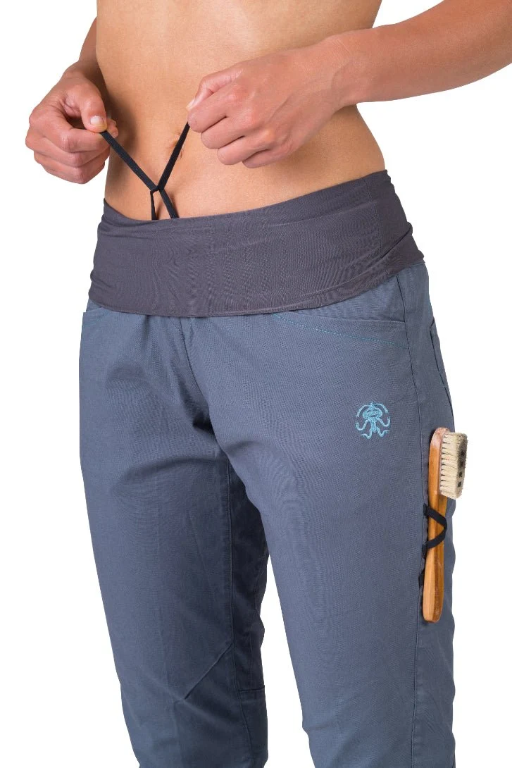 Pantalon de randonnée et d'escalade coupe étroite avec genoux préformés pour femme "Rafiki − MASSONE"