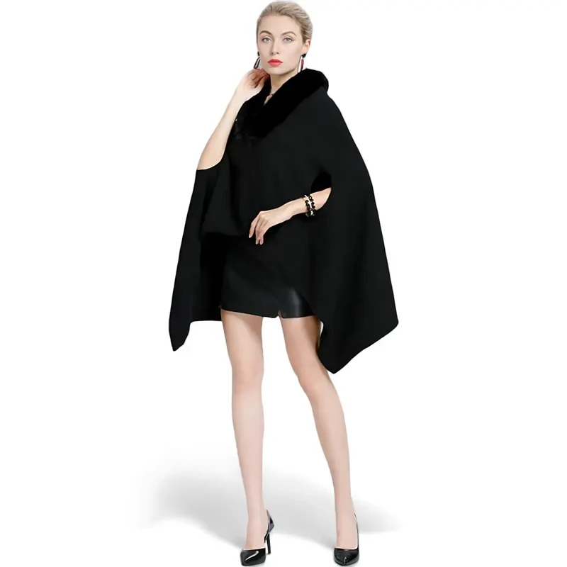 Poncho femme noir fourrure