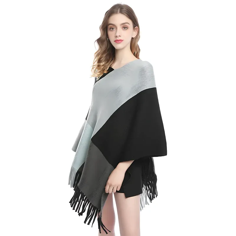 Poncho laine femme noir