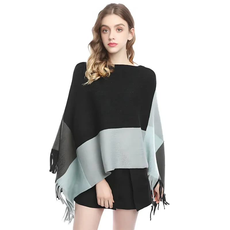 Poncho laine femme noir
