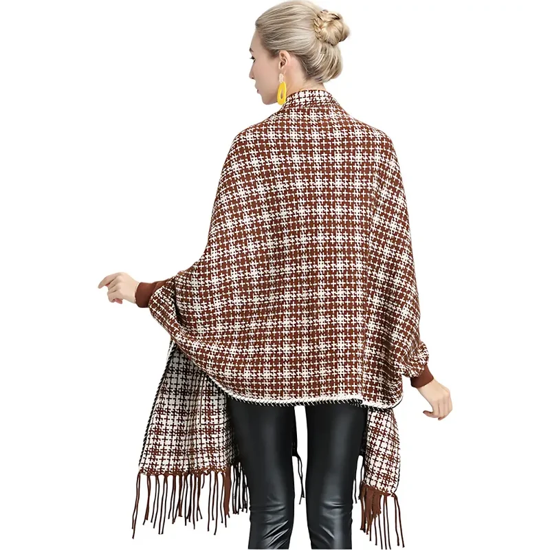 Poncho femme ouvert devant
