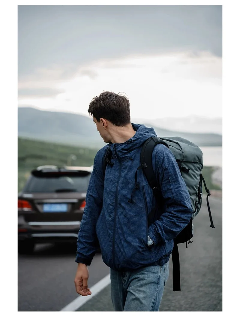 Veste de randonnée coupe-vent avec traitement hydrofuge pour homme "SIMWOOD - SM130288"