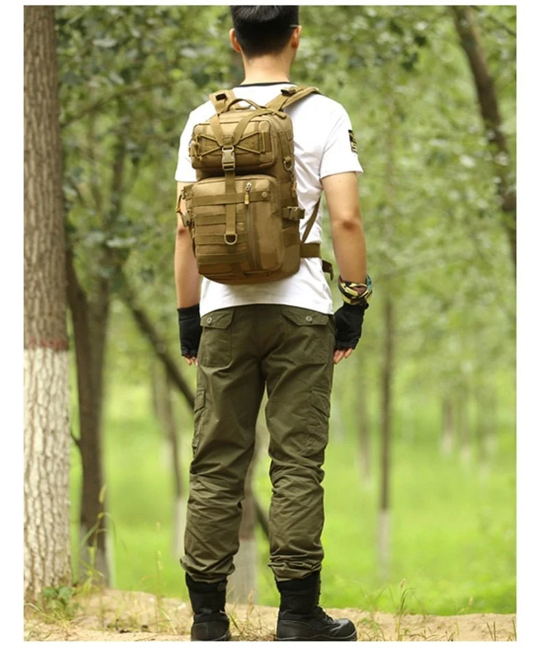 Sac à dos tactique imperméable avec système Molle 30L "Kendome - XA39D"