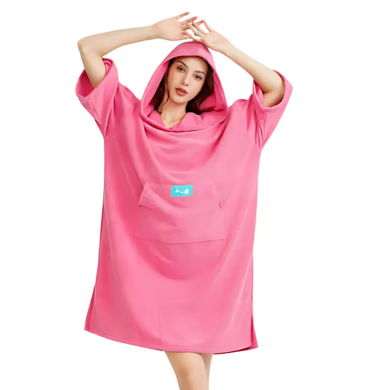 Poncho surfer