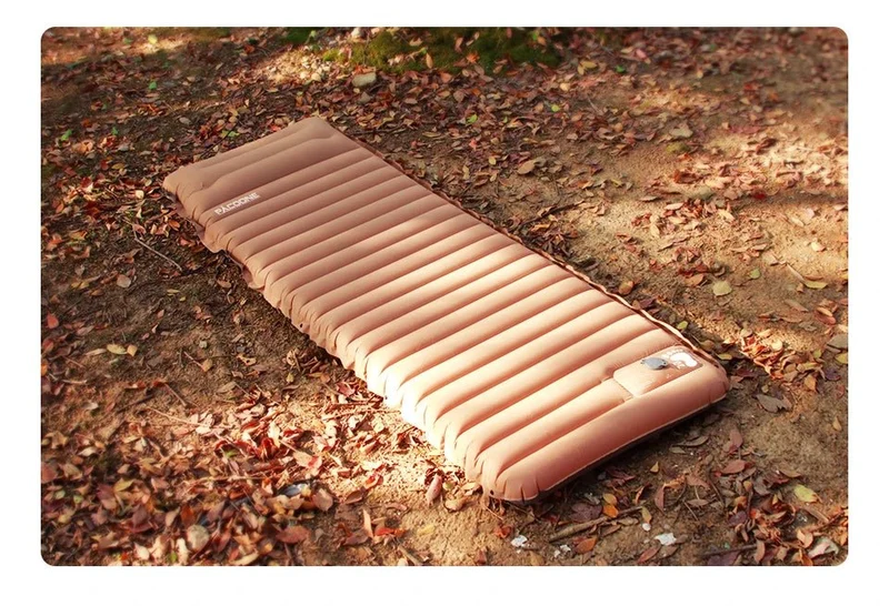 Matelas gonflable confortable 10cm avec oreiller et gonfleur intégré "PACOONE – Sleeping Pad"