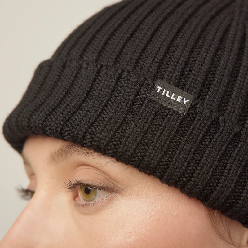 Ribbed Skully Beanie