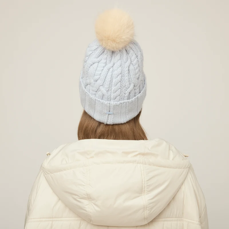 Pom Pom Cable Beanie