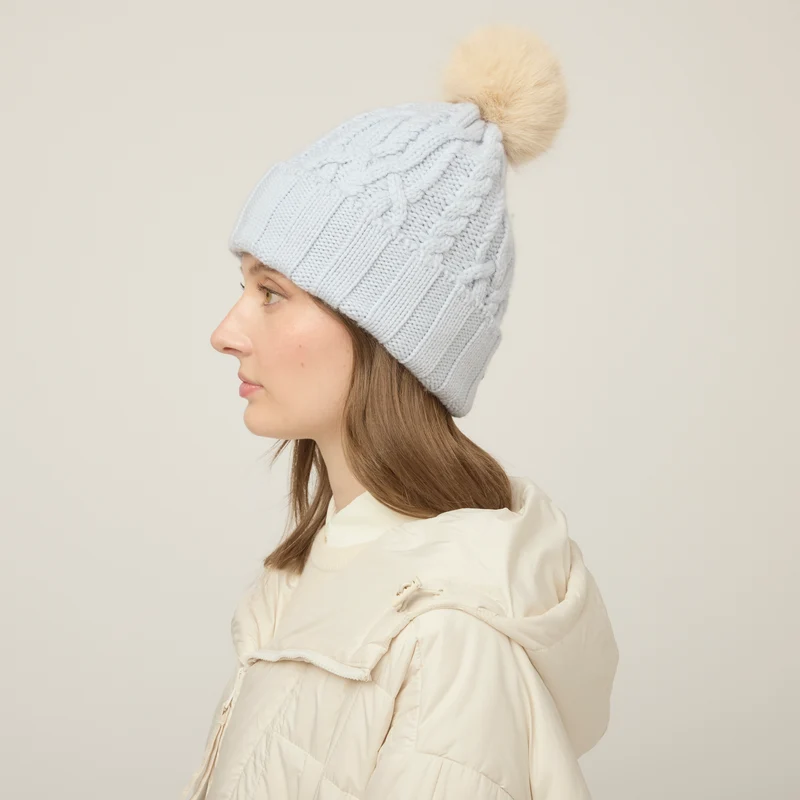 Pom Pom Cable Beanie