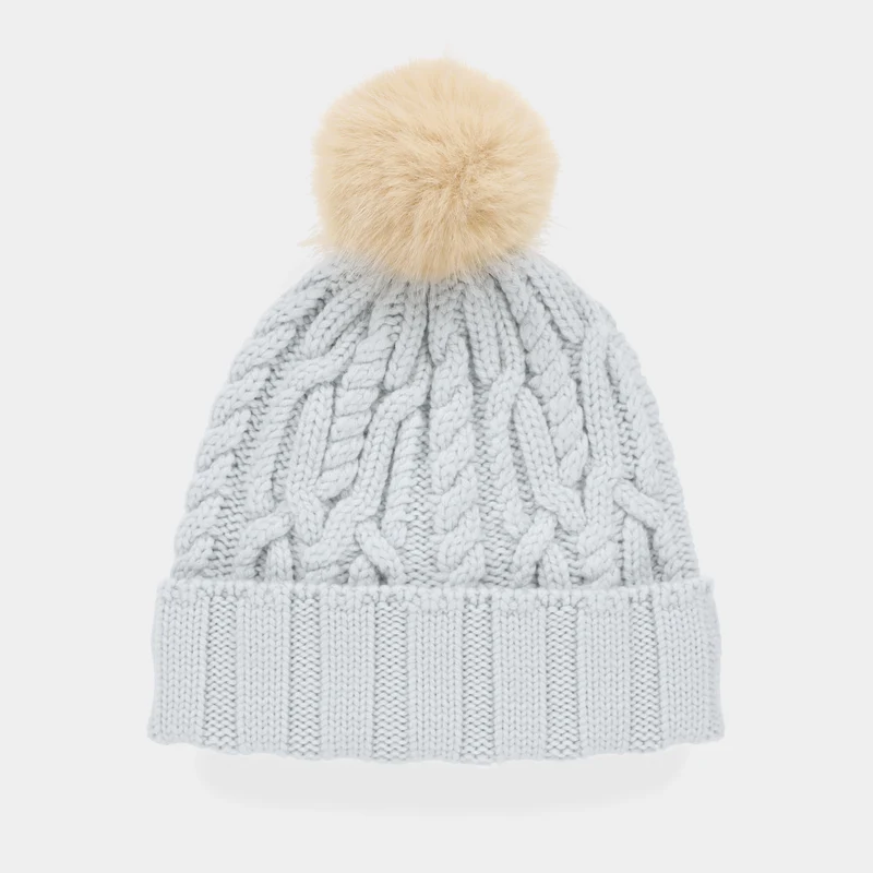 Pom Pom Cable Beanie