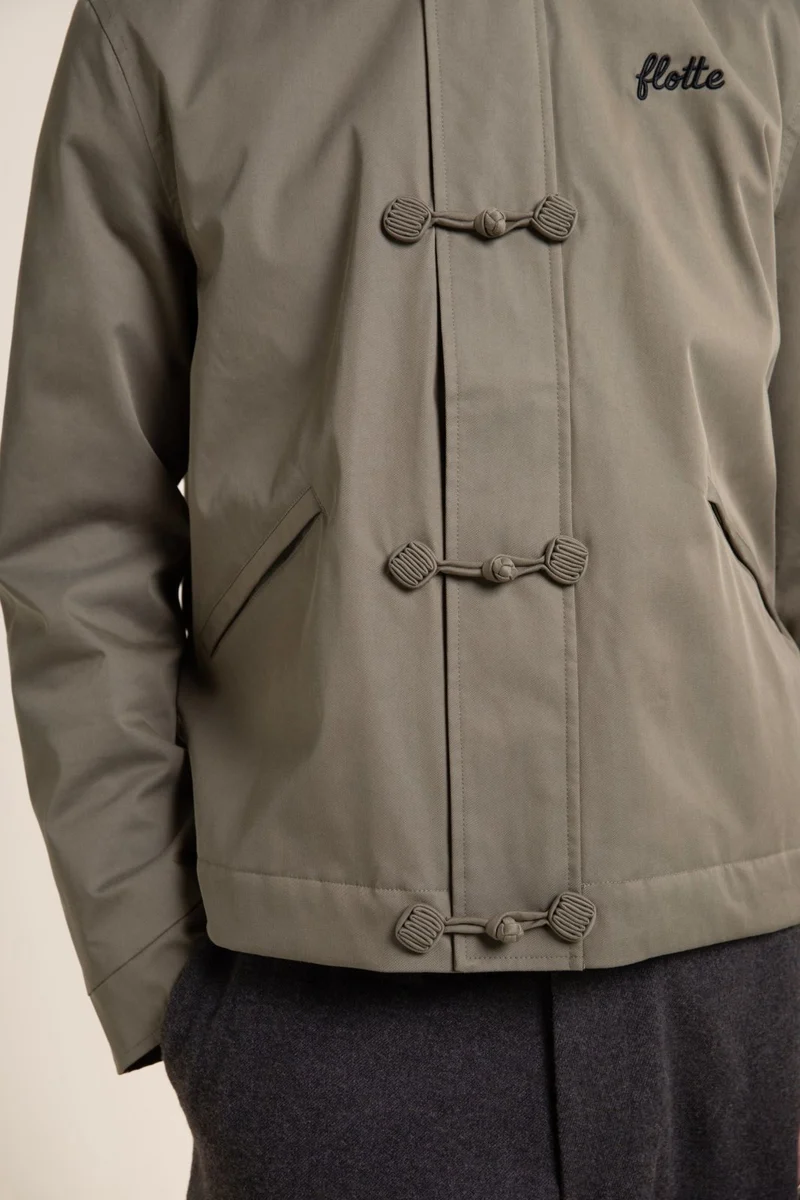 Carnot - Veste imperméable à brandebourgs