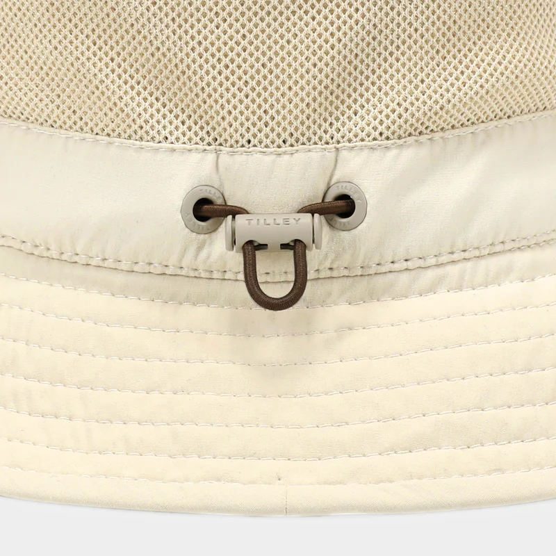 Zip Pocket Bucket