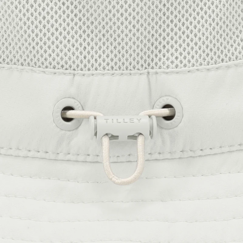 Zip Pocket Bucket