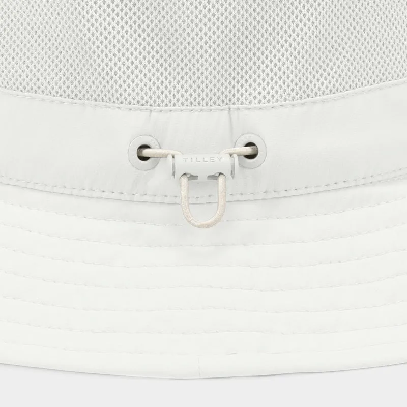Zip Pocket Bucket
